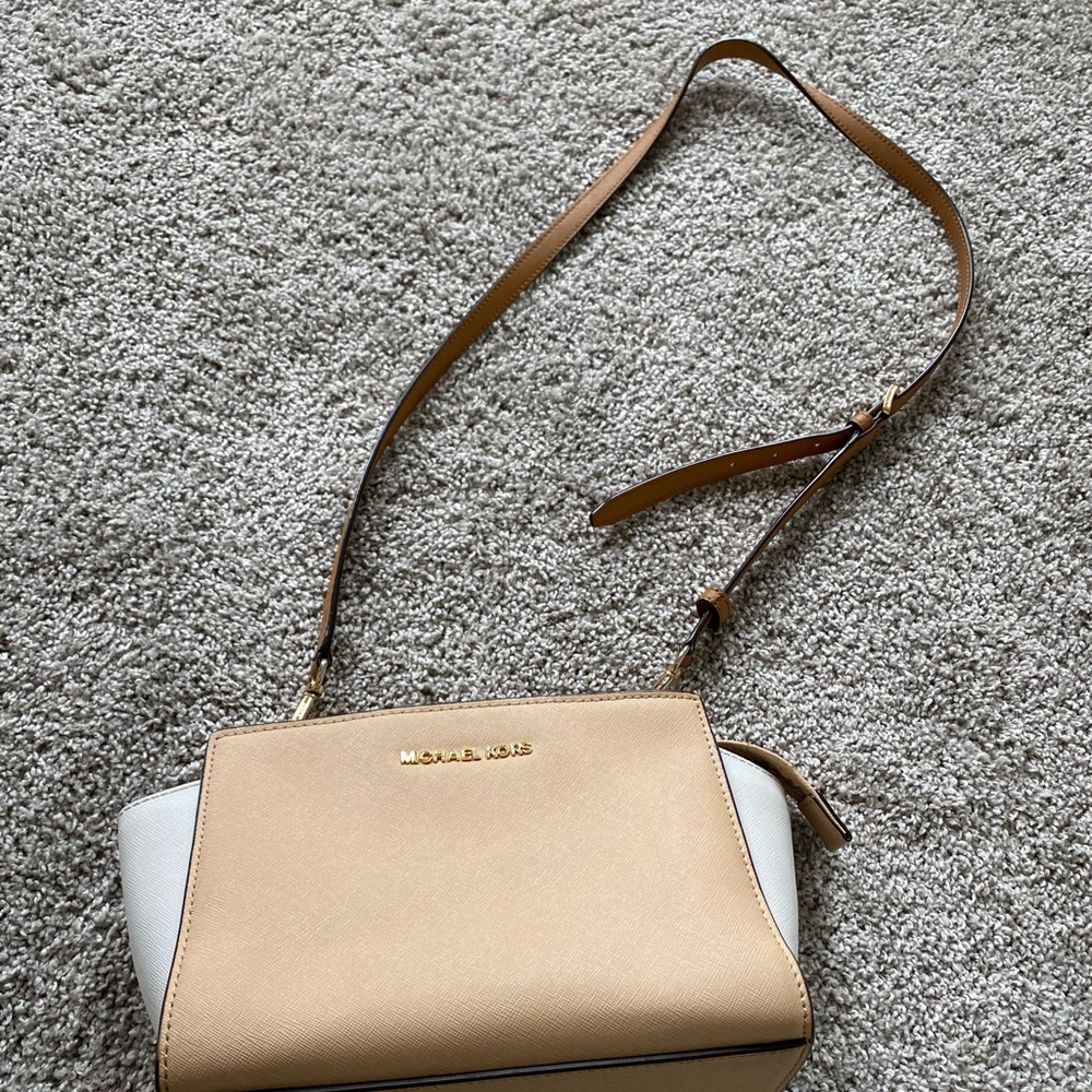 Michael Kors Cross Body Bag